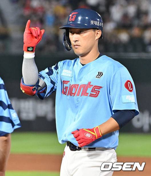 [OSEN=부산, 이석우 기자] 롯데 자이언츠 노진혁 027 2025.08.08 / foto0307@osen.co.kr