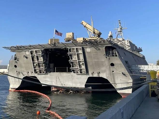 LCS USS 몽고메리 갑판에 설치된 M903 패트리어 미사일 발사대. 출처 록히드마틴