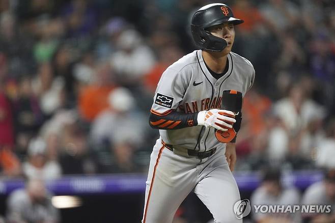 볼넷 얻은 이정후 [AP=연합뉴스]