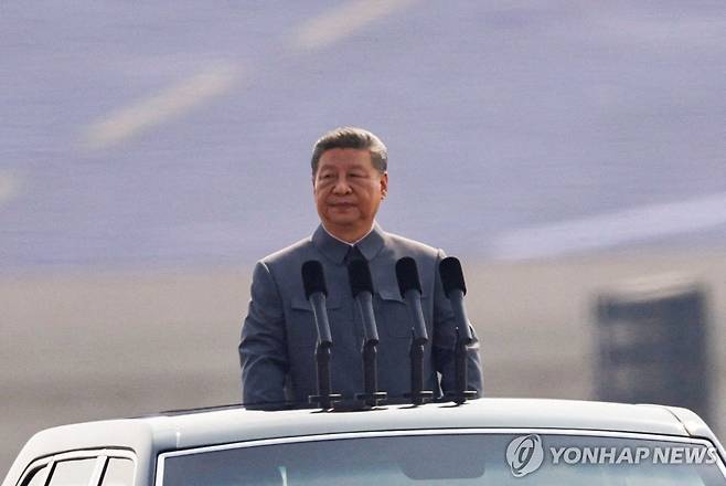 열병식 사열하는 시진핑 중국 국가주석 [로이터 연합뉴스 자료사진. 재배포 및 판매 금지]