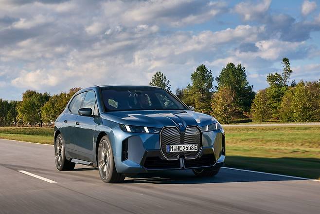 사진2-BMW iX xDrive60