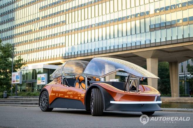 네덜란드 에인트호번 공과대학교 학생팀이 가장 최근 공개한 피닉스(Phoenix, 2023)는&nbsp;부품의 75% 이상을 완전 순환 재사용이 가능하다.(TU/ecomotiv)