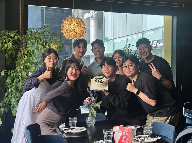 더플레이토 팀원 단체 사진. /더플레이토