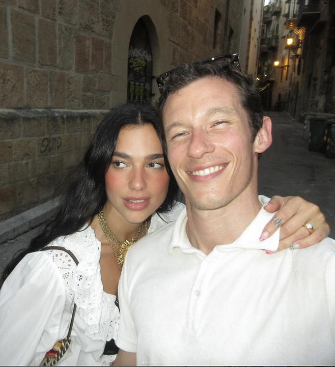 인스타그램 @dualipa