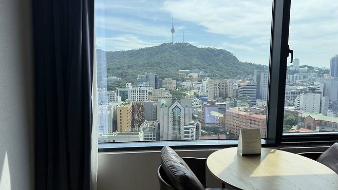 A view of Mount Namsan from a Superior Room at Four Points by Sheraton Josun, Seoul Myeongdong [WOO JI-WON]