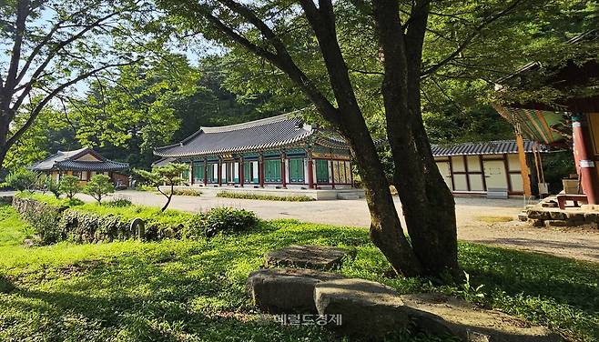 충북 제천시 덕주사 전경