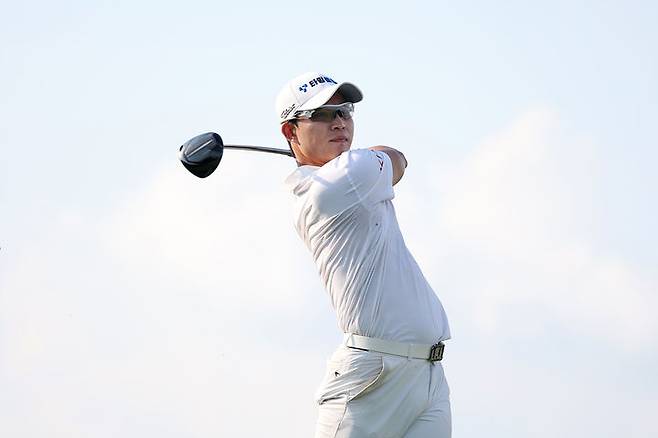 정태양이 4일 전남 영암군 골프존카운티 영암45 카일필립스 코스(파72)에서 열린 한국프로골프(KPGA) 투어 파운더스컵 1라운드 8번 홀에서 드라이버 티샷하고 있다. 2025.09.04. (사진=KPGA 제공) *재판매 및 DB 금지