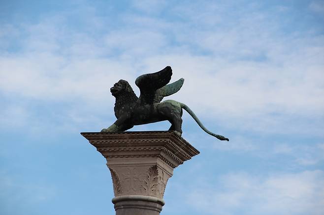 이탈리아 베니스에 있는 날개 달린 사자 조각상 [게티이미지]