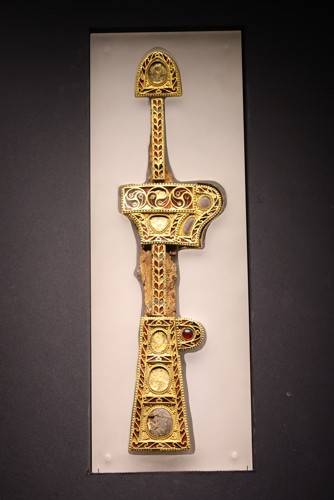 경주 계림로 14호 고분 출토 황금보검[사진/백승렬 기자]