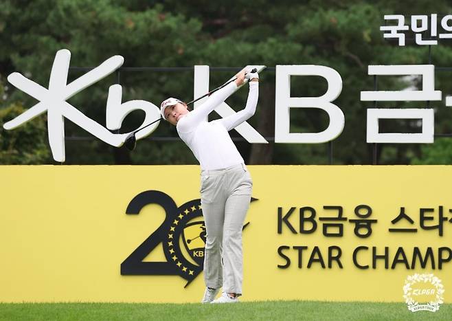 티샷 날리는 문정민 [KLPGA 투어 제공. 재배포 및 DB 금지]