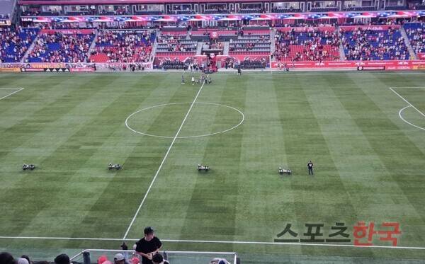 비교적 최근 새 잔디로 교체한 스포츠일러스트레이티드 스타디움. ⓒ스포츠한국 김성수 기자