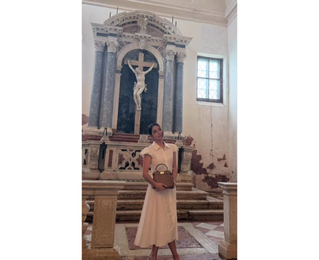 이민정이 신성 모독 논란에 대해 해명에 나섰다. 이민정 SNS