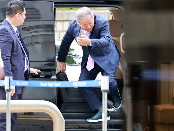 지난달 31일 이상민 전 행정안전부 장관이 영장실질심사에 출석하던 모습. 뉴시스