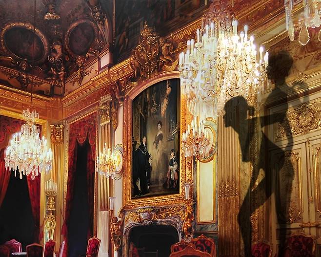 배준성 작가 작품 ‘더 코스튬 오브 페인터(The Costume of Painter)’ 시리즈 /사진=그랜드 하얏트 서울 더 트리니티 갤러리