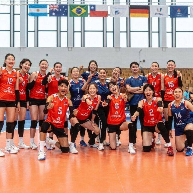 2025 라인-루르 유니버시아드 대회에 출격한 몽골 여자배구 대표팀./정원형 감독 제공