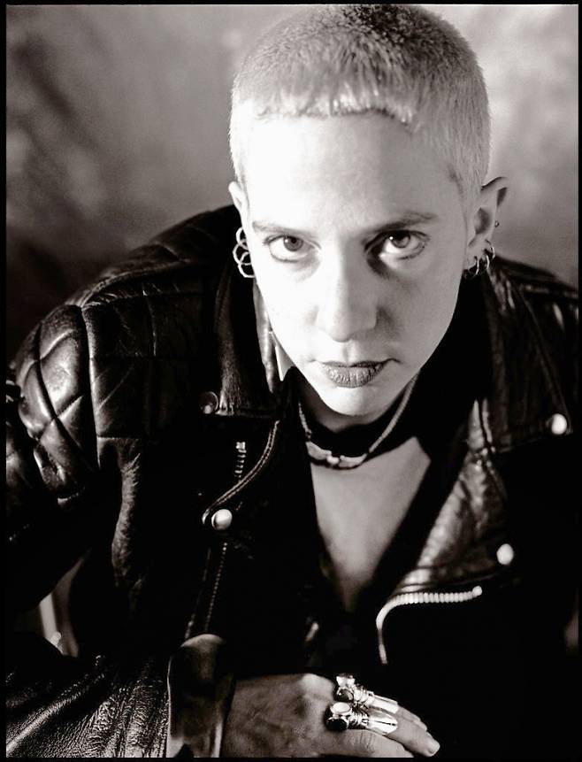 캐시 애커. ⓒMark Baker·문학과지성사