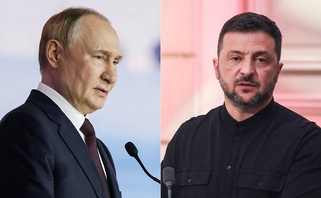 블라디미르 푸틴 러시아 대통령(왼쪽)이 2025년 9월 5일 러시아 블라디보스토크에서 열린 동방경제포럼(EEF) 연설에서 서방군 파병을 강력히 경고하고 있다. 오른쪽은 전날 프랑스 파리에서 열린 ‘의지의 연합’ 정상회의 후 기자회견에 참석한 볼로디미르 젤렌스키 우크라이나 대통령. 타스·로이터 연합뉴스