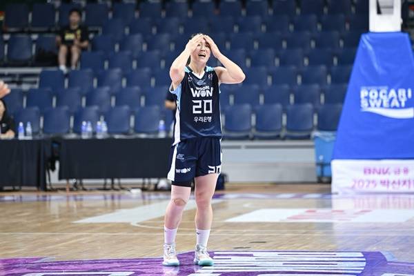 우리은행 이명관 / 사진=WKBL 제공