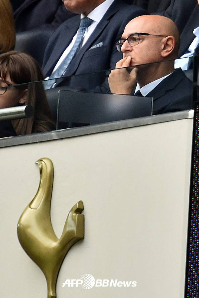 25년 만에 토트넘 회장직에서 물러나는 다니엘 레비 회장. /AFPBBNews=뉴스1