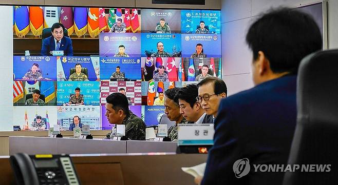 안규백 장관, 군기강 확립 주요지휘관회의 주관 (서울=연합뉴스) 안규백 국방부 장관이 5일 국방부 지휘부 회의실에서 군기강 확립 주요지휘관회의를 주관하고 있다. 2025.9.5 [국방부 제공. 재판매 및 DB 금지] photo@yna.co.kr