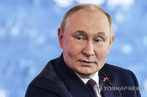 5일(현지시간) 동방경제포럼(EEF)에 참석한 푸틴 러시아 대통령  [타스=연합뉴스 자료사진. 재판매 및 DB금지]