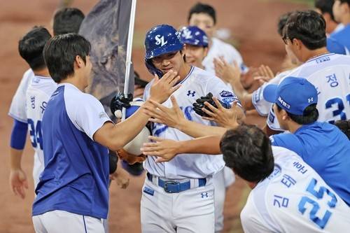 홈런 두 방으로 승리에 앞장선 삼성 구자욱 [삼성 라이온즈 제공. 재판매 및 DB 금지]