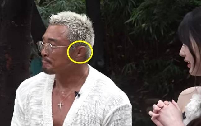 장원영의 눈에 띈 추성훈의 '만두귀'. [사진=추성훈 유튜브 캡처]