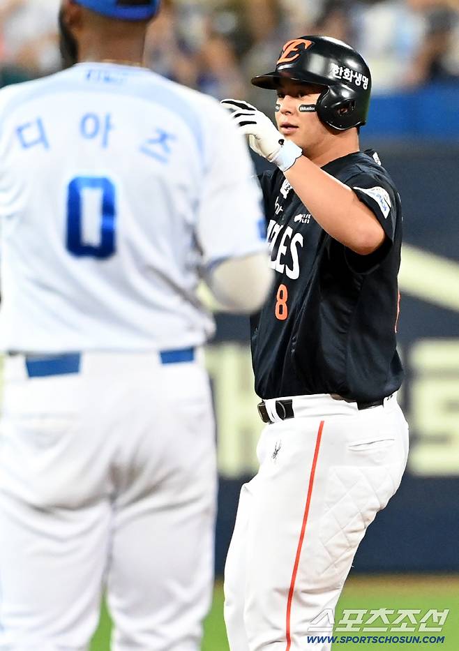 6일 대구 삼성라이온즈파크에서 열린 한화와 삼성의 경기, 8회초 2사 1,3루 한화 노시환이 1타점 2루타를 치고 기뻐하고 있다. 대구=허상욱 기자wook@sportschosun.com/2025.09.06/