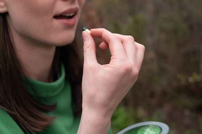 하버드 의사는 “20년째 비타민 D를 복용 중”이라며 장기적인 건강 관리 차원에서 복용을 권했다. 게티이미지뱅크