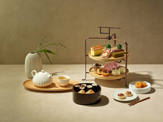 웨스틴 조선 서울의 라우지앤바에서 선보인 애프터눈티세트.
