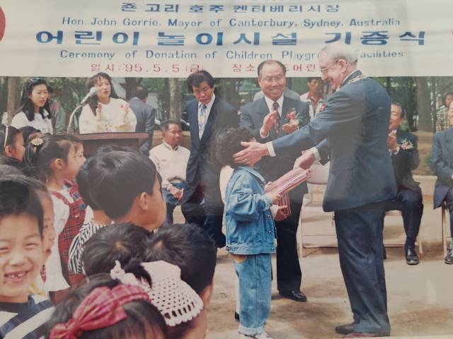 ▲ 은평구청장 재직 시절 모습. ⓒ푸르메재단