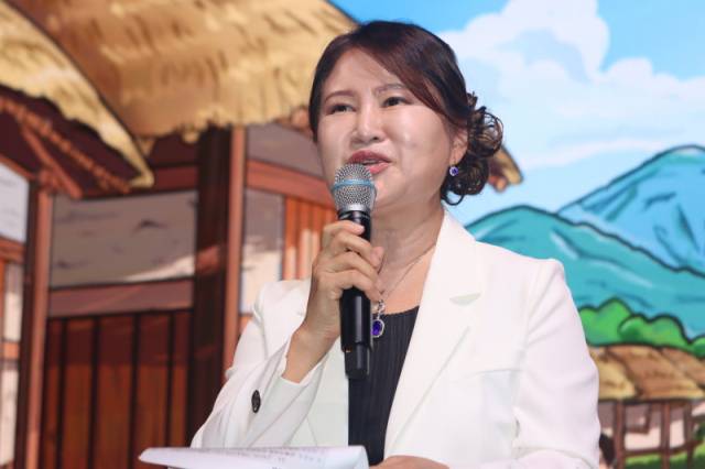 ▲변정원 김해여성복지회관장. ⓒ프레시안(조민규)