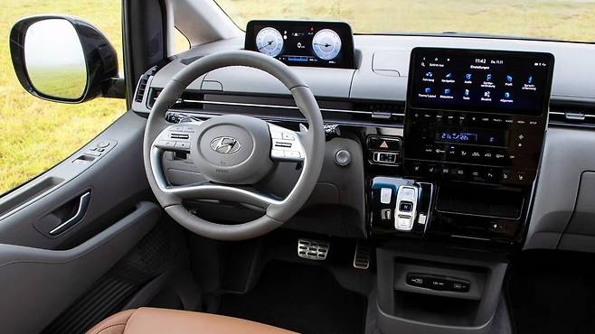 현대차 스타리아 실내