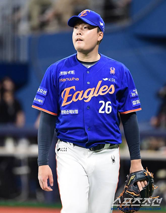 26일 고척돔에서 열린 KBO리그 키움과 한화의 경기. 8회말 삼자범퇴로 마친 한화 한승혁. 고척=송정헌 기자songs@sportschosun.com/2025.08.26/