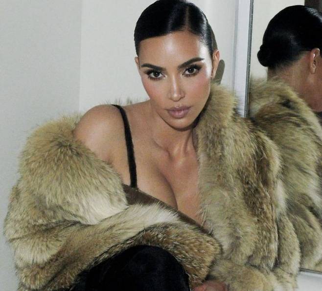 킴카다시안 인스타그램.