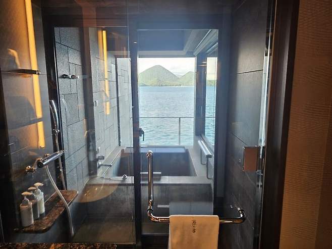 7fed8273b58b68f551ee83e642827c7542da5b37f8e22d82d045e9736531c084b5403f