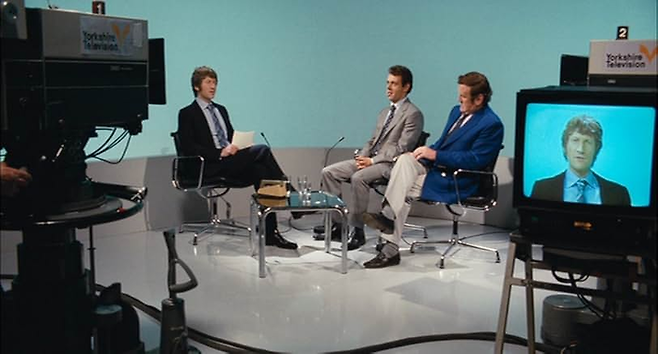 요크셔 TV 프로그램에 출연해 설전을 펼치는 클러프(가운데)와 돈 레비(오른쪽). [IMDb]