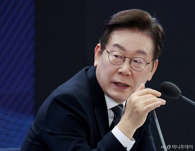 [인천=뉴시스] 최동준 기자 = 이재명 대통령이 5일 인천 송도 컨벤시아에서 열린 바이오 혁신 토론회에서 발언하고 있다. (대통령실통신사진기자단) 2025.09.05. photocdj@newsis.com /사진=