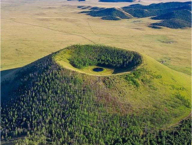 오랑터거 화산. 페이스북 캡처