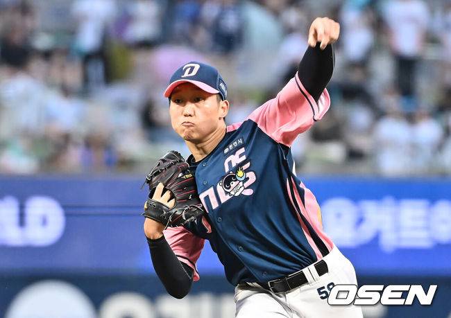 [OSEN=창원, 이석우 기자] 7일 창원NC파크에서 2025 신한 SOL 뱅크 KBO 리그 NC 다이노스와 KIA 타이거즈의 경기가 열렸다. 홈팀 NC는 구창모가, 방문팀 KIA는 양현종이 선발 출전했다. NC 다이노스 선발투수 구창모가 역투하고 있다. 2025.09.07 / foto0307@osen.co.kr