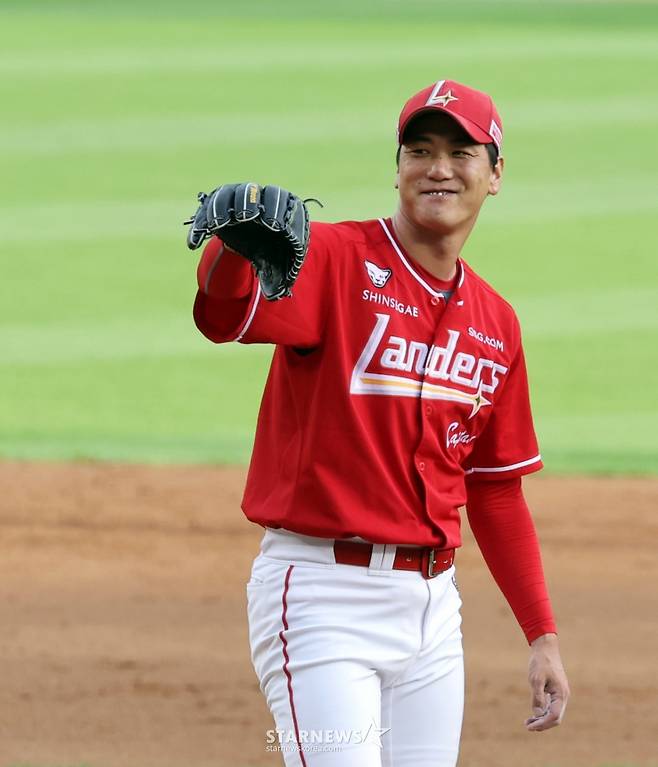 [한번에쓱]이숭용 감독 축하 '박해민 삼진잡으려 2000K 완성' 김광현