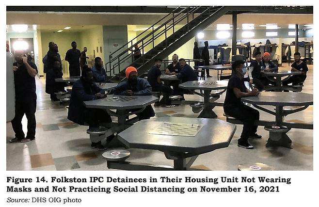 한국인 구금된 미국 이민 당국 시설 내부 (워싱턴=연합뉴스) 미국 이민 당국에 체포된 한국인 300여명 중 대부분이 수감된 미국 조지아주 포크스턴의 이민세관단속국(ICE) 시설. 이 사진은 2021년 11월 16일 촬영된 내부 모습이다. 2025.9.6 [美 국토안보부 제공. 재판매 및 DB 금지] photo@yna.co.kr