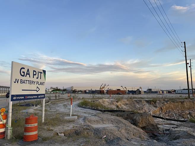 현대차그룹-LG에너지솔루션 합작 배터리공장(HL-GA 배터리회사) 건설 현장  (엘러벨<美조지아주(州)>=연합뉴스) 이유미 특파원 = 미 당국의 이민단속이 이뤄진 조지아주 엘러벨의 현대차-LG엔솔 배터리공장 부지. 2025.9.6