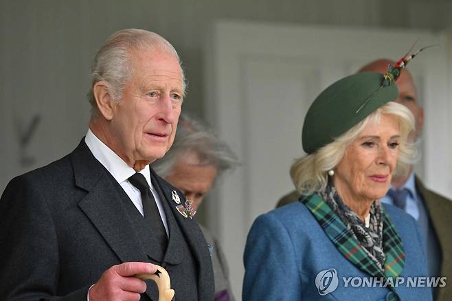 6일 행사에 참석한 찰스 3세 국왕과 커밀라 왕비 [AFP 연합뉴스 자료사진]