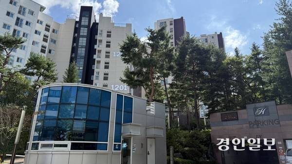 판교 원마을 12단지 힐스테이트 전경. 2025.9.5 /윤혜경기자 hyegyung@kyeongin.com