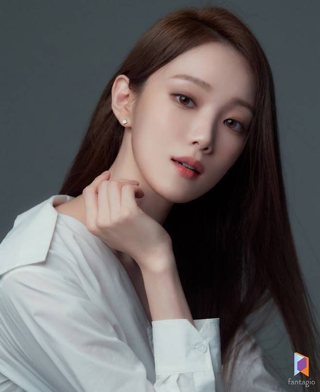 이성경(사진=판타지오)