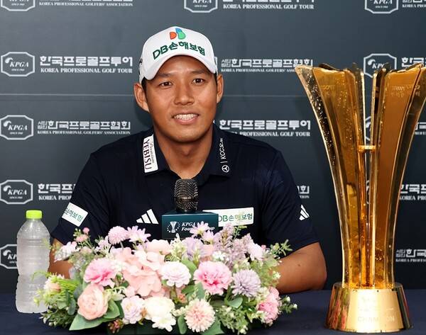 2025년 한국프로골프(KPGA) 투어 KPGA 파운더스컵 우승을 차지한 문도엽 프로가 우승 인터뷰하는 모습이다. 사진제공=KPGA