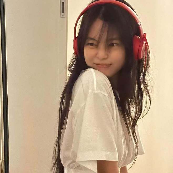 제니 소셜미디어