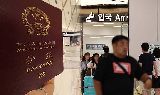 3인 이상 중국인 단체관광객은 오는 29일부터 무비자로 최대 15일 동안 대한민국 전역을 여행할 수 있다.&nbsp;연합뉴스