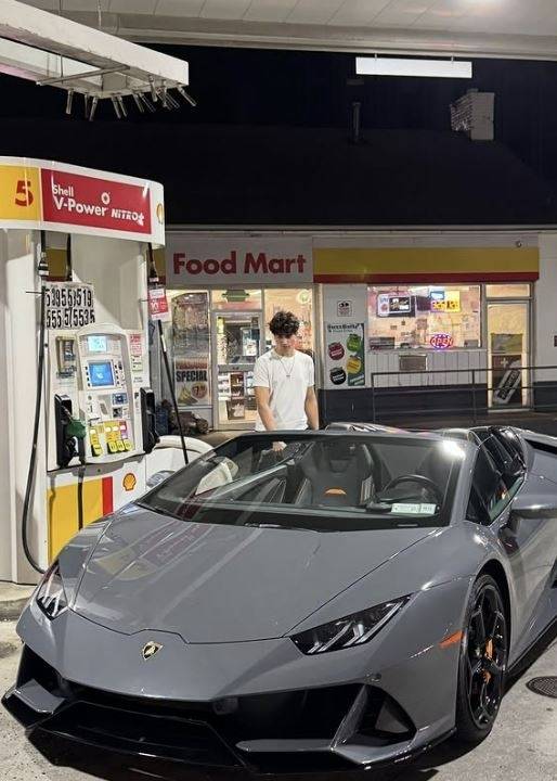 야데가리가 SNS에 올린 스타트업 CEO 라이프스타일. SNS 캡처